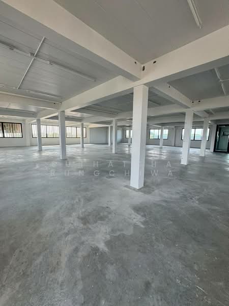 Office 440sq m, Bangkok, Khlong Song Ton Nun, Lat Krabang, Bangkok, , 440 sqm, Shophouse For Rent, by Suthatcha Rungchiwa, 500264252 - DDproperty.com