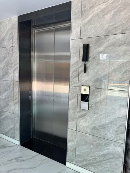 Office 440sq m, Bangkok, Khlong Song Ton Nun, Lat Krabang, Bangkok, , 440 sqm, Shophouse For Rent, by Suthatcha Rungchiwa, 500264252 - DDproperty.com