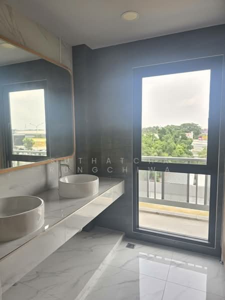 Office 440sq m, Bangkok, Khlong Song Ton Nun, Lat Krabang, Bangkok, , 440 sqm, Shophouse For Rent, by Suthatcha Rungchiwa, 500264252 - DDproperty.com