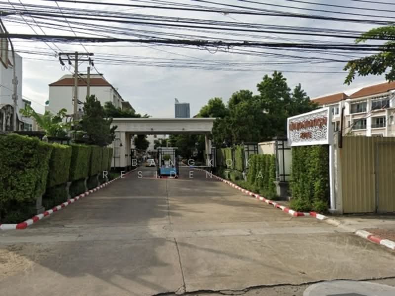 Baan Klang Krung Sathorn-Narathiwas, Bangkok, 599 Nonsi Road, Chong Nonsi, Yan Nawa, Bangkok, 3 Bedrooms, 200 sqm, Townhouse For Rent, by Bangkok Residential, 500264261 - DDproperty.com