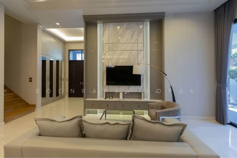 Artale Ekkamai-Ramintra, Bangkok, Soi Sukontasawat 19, Sukontasawat Road, Lat Phrao, Lat Phrao, Bangkok, 4 Bedrooms, 390 sqm, Single Detached House For Rent, by Boonraksa Sopak, 500264266 - DDproperty.com