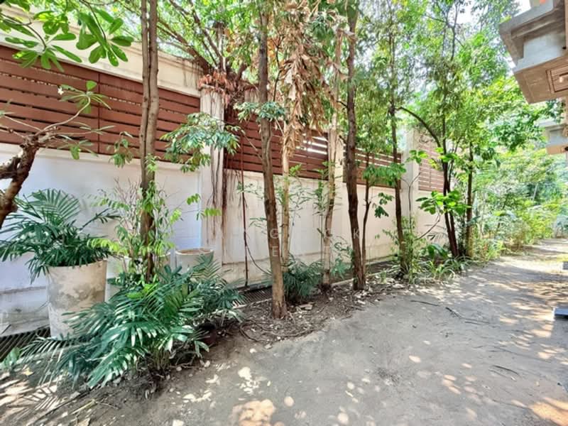 Baan Ananda, Bangkok, Sukhumvit 61, Khlong Tan Nua, Watthana, Bangkok, 3 Bedrooms, 200 sqm, Condo For Rent, by Bangkok Residential, 500264283 - DDproperty.com
