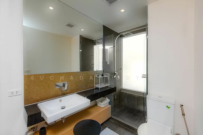 The Lofts Ekkamai, Bangkok, 1415 Sukhumvit Road, Phra Kanong Nua, Watthana, Bangkok, 2 Bedrooms, 60 sqm, Condo For Sale, by Suchada Yodyiem, 500264337 - DDproperty.com