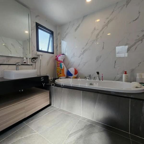 The City Sukhumvit-Onnut, Bangkok, 588/2 Soi On Nut 70/1, Prawet, Prawet, Bangkok, 4 Bedrooms, 289 sqm, Single Detached House For Sale, by Suchada Yodyiem, 500264349 - DDproperty.com