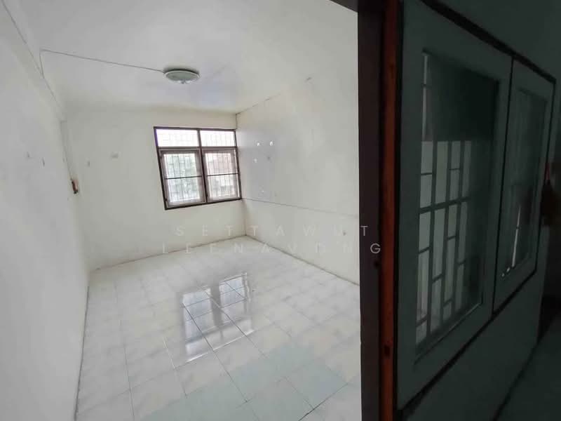 3-BR Townhouse, Bangkok, Tha Kham, Bang Khun Thian, Bangkok, 3 Bedrooms, 263 sqm, Townhouse For Sale, by Settawut Leenavong, 500264370 - DDproperty.com