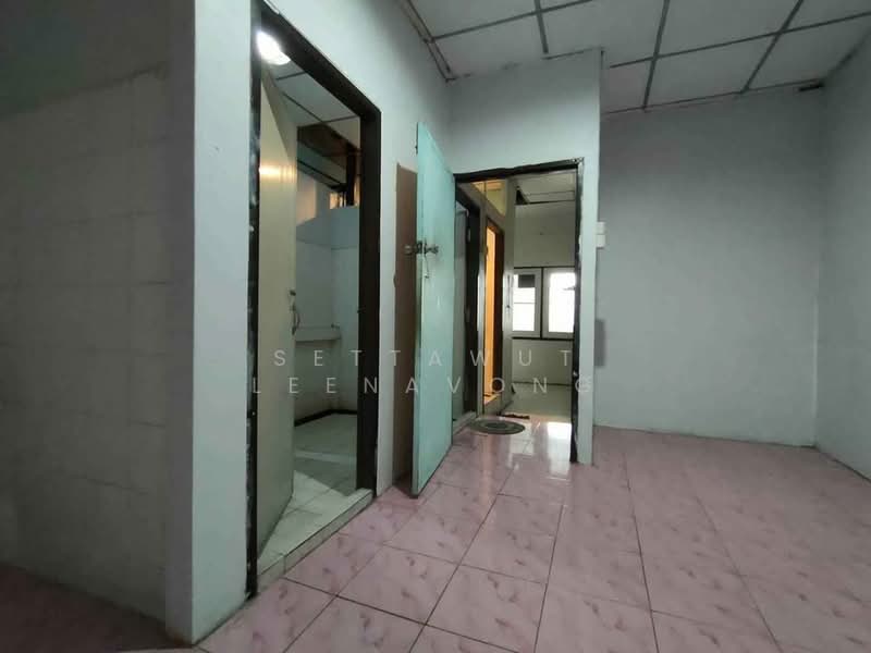 3-BR Townhouse, Bangkok, Tha Kham, Bang Khun Thian, Bangkok, 3 Bedrooms, 263 sqm, Townhouse For Sale, by Settawut Leenavong, 500264370 - DDproperty.com