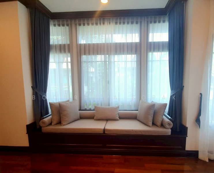 4-BR House, Bangkok, Silom, Bang Rak, Bangkok, 4 Bedrooms, 343 sqm, Single Detached House For Rent, by Boonraksa Sopak, 500264374 - DDproperty.com