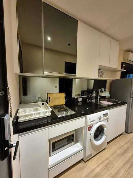 Sky Walk Residences, Bangkok, 1599 Sukhumvit Road, Phra Kanong Nua, Watthana, Bangkok, 1 Bedroom, 40 sqm, Condo For Sale, by Suchada Yodyiem, 500264381 - DDproperty.com