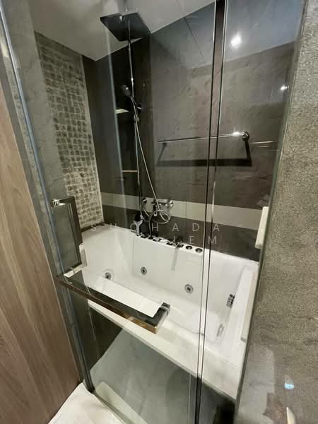 Urbitia Thonglor, Bangkok, 19 Soi Sukhumvit 36 Thonglor Road, Phra Kanong, Khlong Toei, Bangkok, 1 Bedroom, 36 sqm, Condo For Sale, by Suchada Yodyiem, 500264414 - DDproperty.com