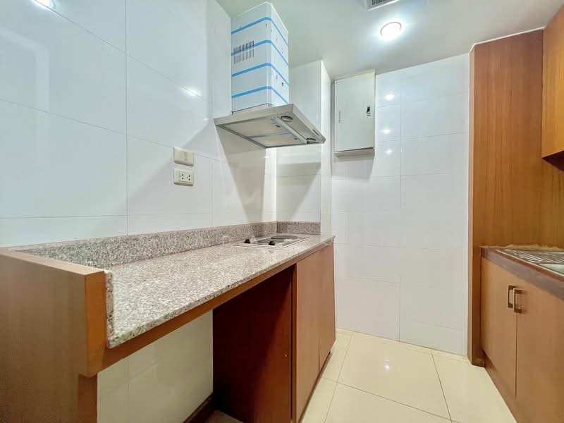 Sukhumvit City Resort : สุขุมวิท ซิตี้ รีสอร์ท, กรุงเทพ, 51 ซอยสุขุมวิท 11, คลองเตยเหนือ, วัฒนา, กรุงเทพ, 125 ตร.ม., คอนโด ขาย, โดย Suchada Yodyiem, 500264428 - DDproperty.com