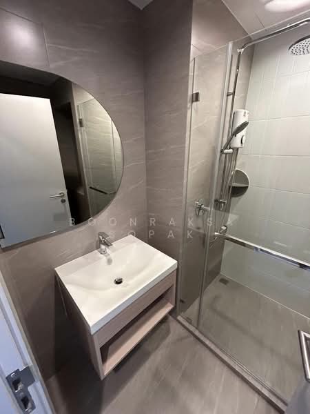 Reference Sathorn-Wongwianyai : เรฟเฟอเรนซ์ สาทร-วงเวียนใหญ่, Bangkok, ซอย กรุงธนบุรี 2, Bang Lam Phu Lang, Khlong San, Bangkok, 1 Bedroom, 31 sqm, Condo For Rent, by Boonraksa Sopak, 500264433 - DDproperty.com