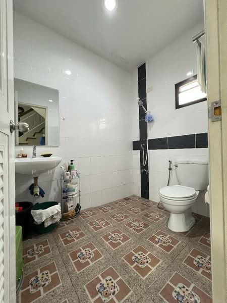 RK Home Park 2 Rama 9 - Wongwaen, Bangkok, 51 Patthana Chonabot 3 Rd, Khlong Song Ton Nun, Lat Krabang, Bangkok, 5 Bedrooms, 200 sqm, Single Detached House For Sale, by The Best Property  ติ๋ว, 500264451 - DDproperty.com