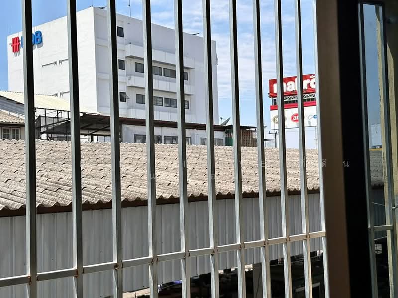 ขาย - ตึกแถว รีโนเวทใหม่ ตรงสี่แยกปอยหลวง เชียงใหม่ ติดแมคโคร, เชียงใหม่