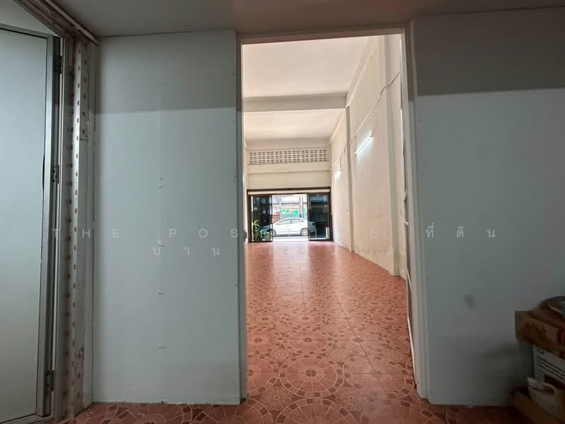 For Sale - Renovated Commercial Building / Shophouse next to Makro Chiang Mai, Chiang Mai