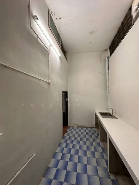 For Sale - Renovated Commercial Building / Shophouse next to Makro Chiang Mai, Chiang Mai