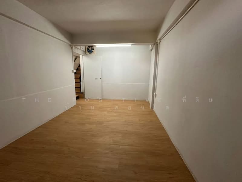 For Sale - Renovated Commercial Building / Shophouse next to Makro Chiang Mai, Chiang Mai