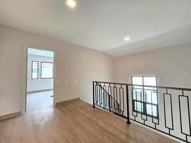 Ladawan Pinklao-Borommaratchachonnani, Bangkok, Borommaratchachonnani Road, Sala Thammasop, Thawi Watthana, Bangkok, 4 Bedrooms, 348 sqm, Single Detached House For Sale, by Angsanaporn D, 500264559 - DDproperty.com