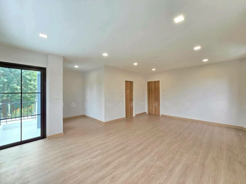 Ladawan Pinklao-Borommaratchachonnani, Bangkok, Borommaratchachonnani Road, Sala Thammasop, Thawi Watthana, Bangkok, 4 Bedrooms, 348 sqm, Single Detached House For Sale, by Angsanaporn D, 500264559 - DDproperty.com