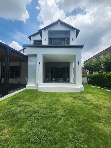 Ladawan Pinklao-Borommaratchachonnani, Bangkok, Borommaratchachonnani Road, Sala Thammasop, Thawi Watthana, Bangkok, 4 Bedrooms, 348 sqm, Single Detached House For Sale, by Angsanaporn D, 500264559 - DDproperty.com