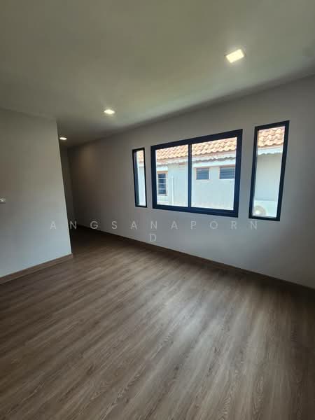 Ladawan Pinklao-Borommaratchachonnani, Bangkok, Borommaratchachonnani Road, Sala Thammasop, Thawi Watthana, Bangkok, 4 Bedrooms, 348 sqm, Single Detached House For Sale, by Angsanaporn D, 500264559 - DDproperty.com