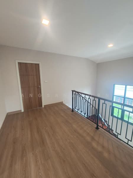Ladawan Pinklao-Borommaratchachonnani, Bangkok, Borommaratchachonnani Road, Sala Thammasop, Thawi Watthana, Bangkok, 4 Bedrooms, 348 sqm, Single Detached House For Sale, by Angsanaporn D, 500264559 - DDproperty.com
