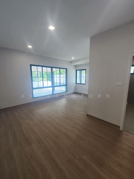 Ladawan Pinklao-Borommaratchachonnani, Bangkok, Borommaratchachonnani Road, Sala Thammasop, Thawi Watthana, Bangkok, 4 Bedrooms, 348 sqm, Single Detached House For Sale, by Angsanaporn D, 500264559 - DDproperty.com