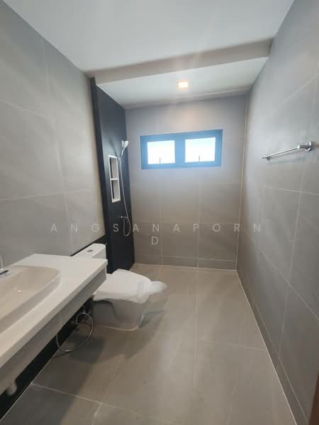 Ladawan Pinklao-Borommaratchachonnani, Bangkok, Borommaratchachonnani Road, Sala Thammasop, Thawi Watthana, Bangkok, 4 Bedrooms, 348 sqm, Single Detached House For Sale, by Angsanaporn D, 500264559 - DDproperty.com