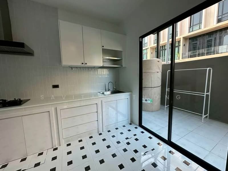 Patio Ratchayothin, Bangkok, Phahonyothin 32, Chan Kasem, Chatuchak, Bangkok, 3 Bedrooms, 267 sqm, Townhouse For Rent, by Savita Pothong, 500264586 - DDproperty.com