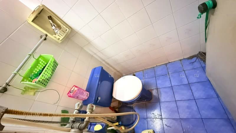 For Sale - ตึกแถว อาคารพาณิชย์ 3 ชั้น ซอยสาธุประดิษฐ์ 31 ถนนพระราม 3 ใกล้เซ็นทรัลพระราม 3, Bangkok