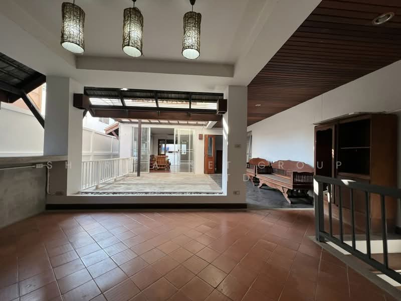 House in Chang Phueak area, Chiang Mai, Chiang Mai, Chang Phuak, Muang Chiang Mai, Chiang Mai, 6 Bedrooms, 293 sqm, Single Detached House For Rent, by Shori Asset Group Co., Ltd., 500264623 - DDproperty.com