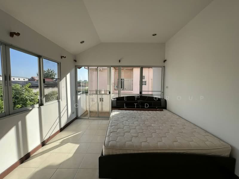 House in Chang Phueak area, Chiang Mai, Chiang Mai, Chang Phuak, Muang Chiang Mai, Chiang Mai, 6 Bedrooms, 293 sqm, Single Detached House For Rent, by Shori Asset Group Co., Ltd., 500264623 - DDproperty.com