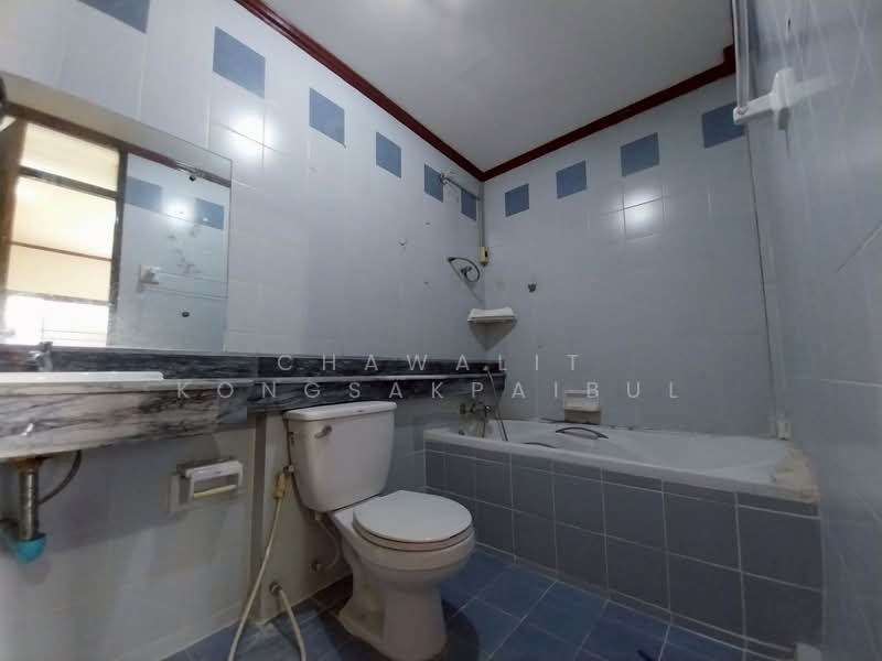 Nareenakorn 12, Nonthaburi, Bang Rak Pattana, Bang Bua Thong, Nonthaburi, 3 Bedrooms, 220 sqm, Townhouse For Sale, by CHAWALIT KONGSAKPAIBUL, 500264625 - DDproperty.com