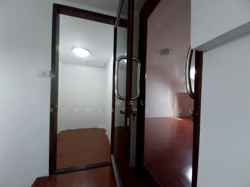 Nareenakorn 12, Nonthaburi, Bang Rak Pattana, Bang Bua Thong, Nonthaburi, 3 Bedrooms, 220 sqm, Townhouse For Sale, by CHAWALIT KONGSAKPAIBUL, 500264625 - DDproperty.com