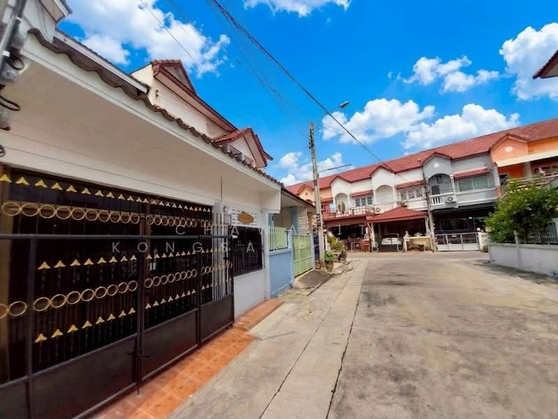 นารีนคร 12 : Nareenakorn 12, นนทบุรี, บางรักพัฒนา, บางบัวทอง, นนทบุรี, 220 ตร.ม., ทาวน์เฮ้าส์ ขาย, โดย CHAWALIT KONGSAKPAIBUL, 500264625 - DDproperty.com