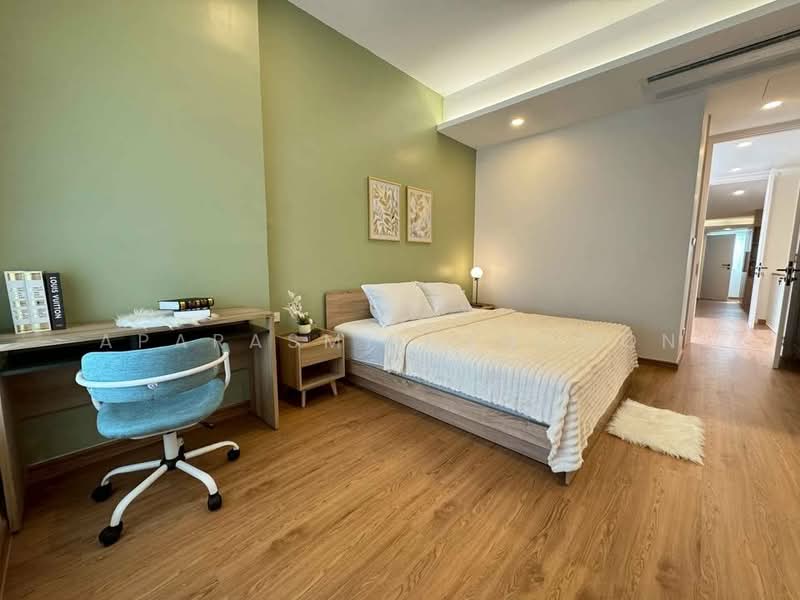 Khlongtan Nivet, Bangkok, 20 Soi Pridi Banomyong 42, Khlong Tan Nua, Watthana, Bangkok, 2 Bedrooms, 170 sqm, Townhouse For Sale, by Aparasmi Mengoon, 500264640 - DDproperty.com