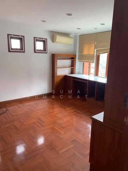 villa Sukhumvit 49 near BTS Promphong, กรุงเทพ, คลองตันเหนือ, วัฒนา, กรุงเทพ, 320 ตร.ม., ทาวน์เฮ้าส์ ให้เช่า, โดย Usuma Usumachat, 500264664 - DDproperty.com