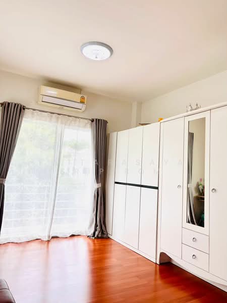 4-BR House, Bangkok, Thab Yao, Lat Krabang, Bangkok, 4 Bedrooms, 200 sqm, Single Detached House For Sale, by Pattarasaya Sripirom, 500264666 - DDproperty.com