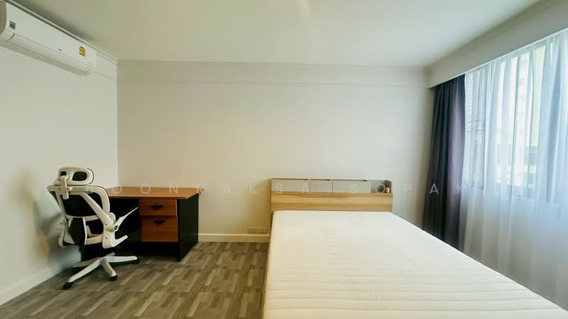 Lake Avenue Sukhumvit 16, Bangkok, Soi Sammitr Sukhumvit Road, Khlong Tan Nua, Watthana, Bangkok, 2 Bedrooms, 113 sqm, Condo For Rent, by Boonraksa Sopak, 500264691 - DDproperty.com