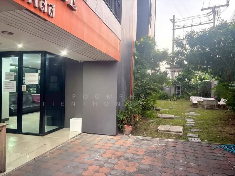 The Eiffel Outer Wongwaen Ramkhamhaeng-Mistine, Bangkok, 59-53 Kanchanaphisek Road, Saphan Sung, Saphan Sung, Bangkok, 1 Bedroom, 29 sqm, Townhouse For Sale, by Poomphat Tienthongsakul, 500264717 - DDproperty.com