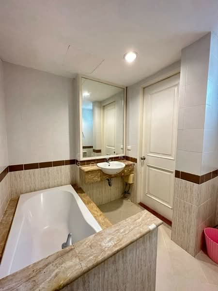 Plus City Park Sukhumvit 101/1, Bangkok, 6 Soi Wachiratham Sathit 31, Bang Chak, Phra Khanong, Bangkok, 3 Bedrooms, 240 sqm, Townhouse For Rent, by Boonraksa Sopak, 500264761 - DDproperty.com