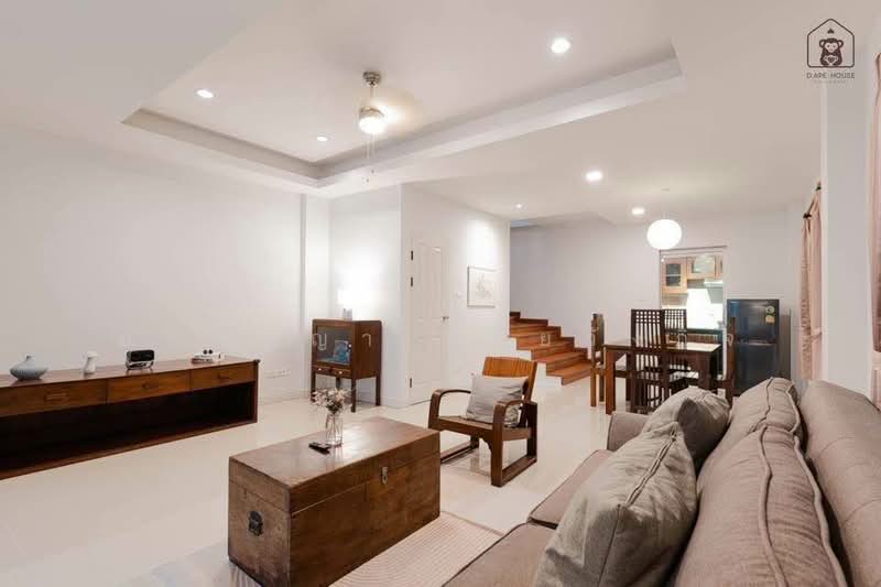 ให้เช่า บ้านแฝดใกล้กองบิน 41 บ้านรีโนเวทใหม่ บ้านสวย พร้อมเข้าอยู่ (ID:613HR), เชียงใหม่, สุเทพ, เมืองเชียงใหม่, เชียงใหม่, 140 ตร.ม., บ้านแฝด ให้เช่า, โดย อรกัญญา สายวังกิจ, 500264813 - DDproperty.com