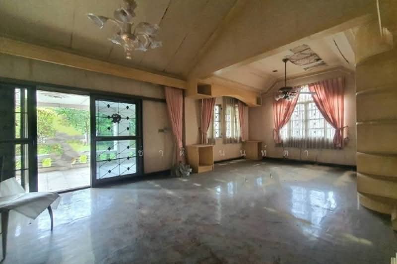 ขาย - หมู่บ้านชลลดา รามอินทรา (กาญจนาภิเษก ซ.7), กรุงเทพ