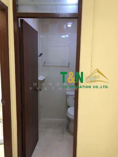 ทาวน์เฮ้าส์ 2 ชั้น หมู่บ้านสายรุ้ง เทศบาลบางปู 40, สมุทรปราการ, บางเมือง, เมืองสมุทรปราการ, สมุทรปราการ, 100 ตร.ม., ทาวน์เฮ้าส์ ขาย, โดย MANANYA PHATHONG, 500264869 - DDproperty.com