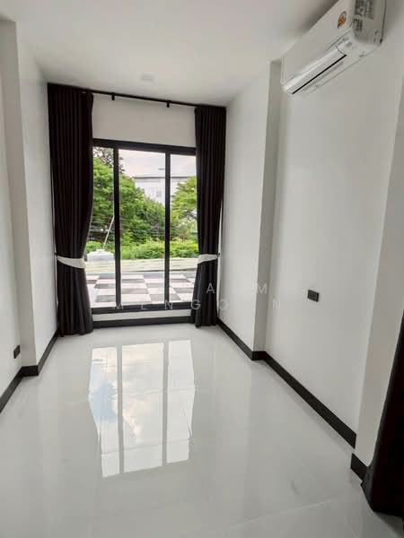 undefined, กรุงเทพ, พลับพลา, วังทองหลาง, กรุงเทพ, 310 ตร.ม., ทาวน์เฮ้าส์ ให้เช่า, โดย Aparasmi Mengoon, 500264890 - DDproperty.com