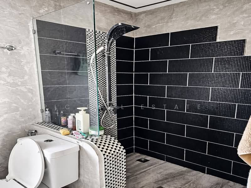 Corner Plot House for Sale Huay Yai Pattaya, Chon Buri (Pattaya), Bang Lamung, Bang Lamung (Pattaya), Chon Buri (Pattaya), 3 Bedrooms, 268 sqm, Villa For Sale, by PLC real estate, 500264936 - DDproperty.com