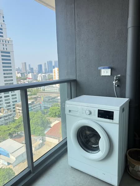 Regal Sathon-Naradhiwas, Bangkok, Naradhiwas Rajanagarindra Road, Thung Maha Mek, Sathon, Bangkok, 2 Bedrooms, 45 sqm, Condo For Rent, by Kakar Holdings, 500264940 - DDproperty.com