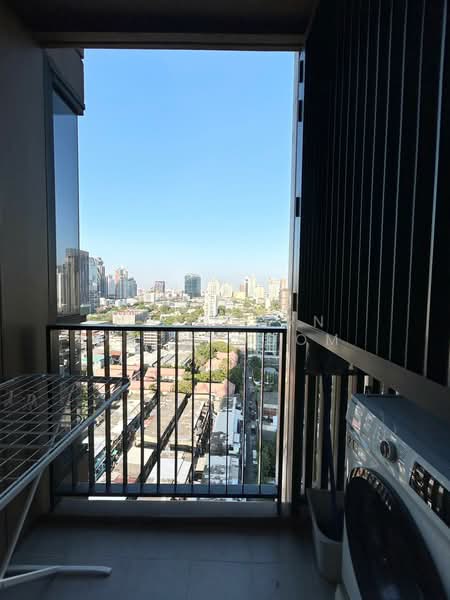 Oka Haus Sukhumvit 36, Bangkok, 3399 Rama 4 Road, Khong Tan, Khlong Toei, Bangkok, 1 Bedroom, 35 sqm, Condo For Rent, by Nopatorn Prem-udom, 500264960 - DDproperty.com