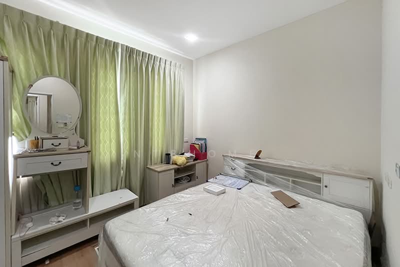 Golden City Pinklao-Charansanitwong, Nonthaburi, Bang Kruai-Sainoi Road, Bang Kruai, Bang Kruai, Nonthaburi, 4 Bedrooms, 130 sqm, Townhouse For Sale, by NTBHOME, 500264970 - DDproperty.com