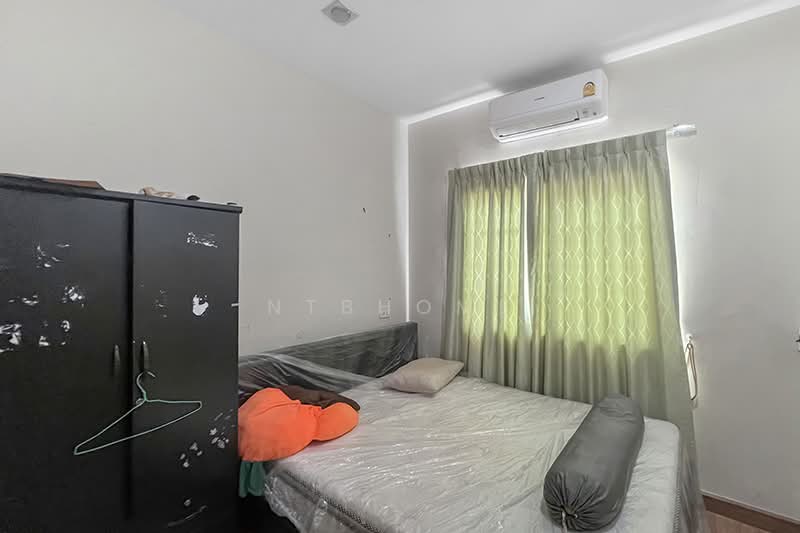 Golden City Pinklao-Charansanitwong, Nonthaburi, Bang Kruai-Sainoi Road, Bang Kruai, Bang Kruai, Nonthaburi, 4 Bedrooms, 130 sqm, Townhouse For Sale, by NTBHOME, 500264970 - DDproperty.com