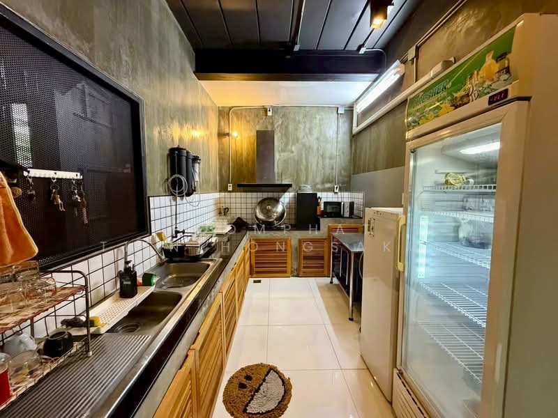 3-BR House, Bangkok, Bang Phlat, Bang Phlat, Bangkok, 3 Bedrooms, 340 sqm, Single Detached House For Sale, by Poomphat Tienthongsakul, 500264998 - DDproperty.com